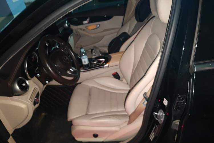 Used Mercedes-Benz C-Class 2017 Facelifted C 180 L Stylish Edition Left Front Seat