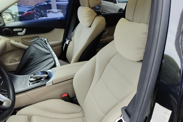 Used Mercedes-Benz C-Class 2017 Facelift C 200 L Sport Edition Left Front Seat