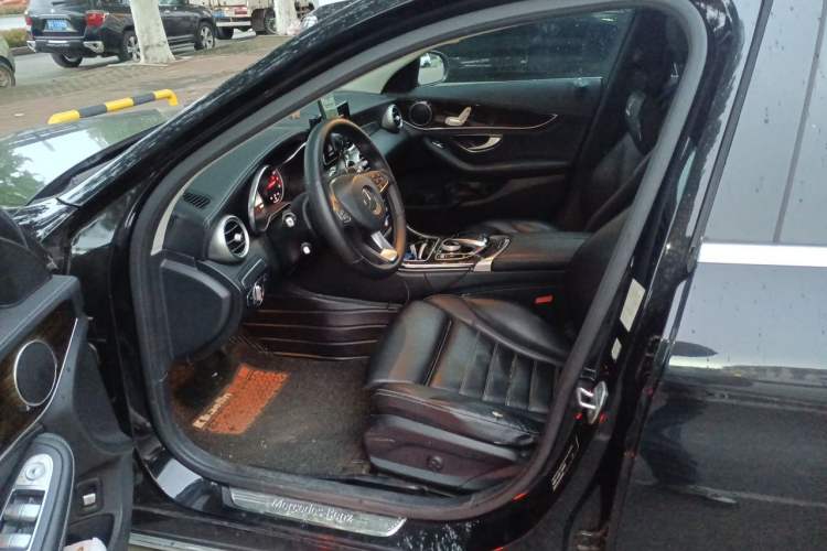 Used Mercedes-Benz C-Class 2017 Facelifted C 180 L Stylish Edition Left Front Seat