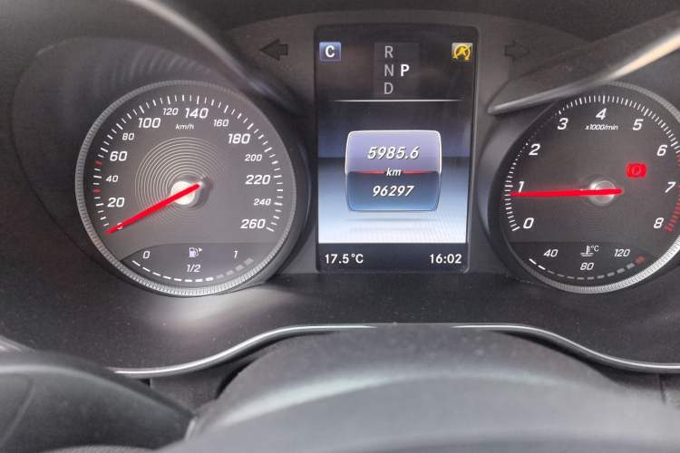 Used Mercedes-Benz C-Class 2017 Revised C 180 L Dynamic Sports Edition Odometer Close Up