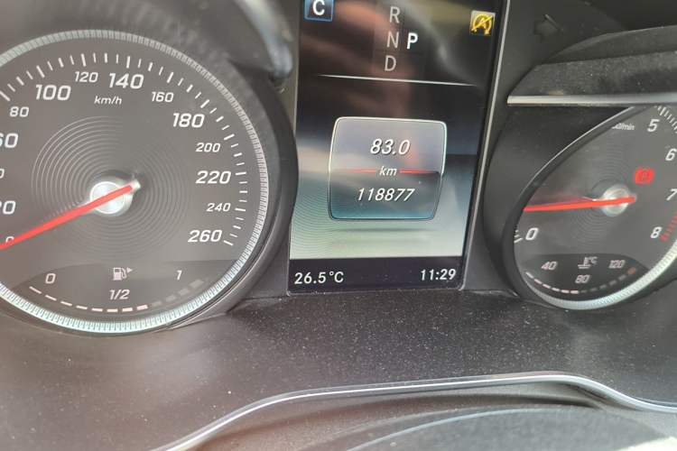 Used Mercedes-Benz C-Class 2017 C 200 L Sport Edition Odometer Close Up