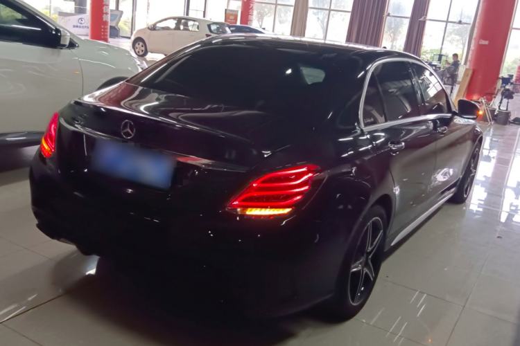 Used Mercedes-Benz C-Class 2017 Facelift C 200 L Sport Edition Rear Right 45 Deg