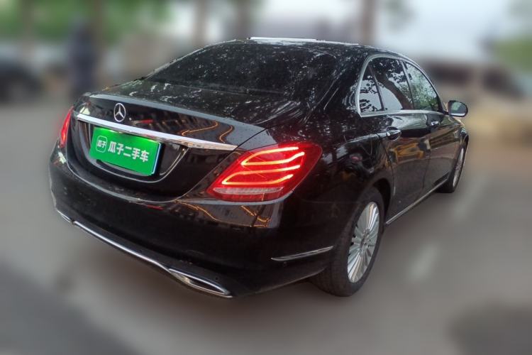 Used Mercedes-Benz C-Class 2017 Facelifted C 180 L Stylish Edition Rear Right 45 Deg