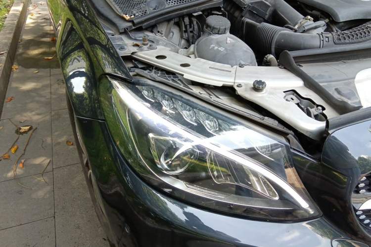 Used Mercedes-Benz C-Class 2017 Restyled C 180 L Fashion Edition Sport Version Right Front Headlight