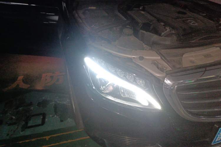 Used Mercedes-Benz C-Class 2017 Facelifted C 180 L Stylish Edition Right Front Headlight