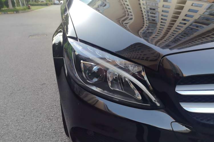 Used Mercedes-Benz C-Class 2017 Revised C 180 L Dynamic Sports Edition Right Front Headlight