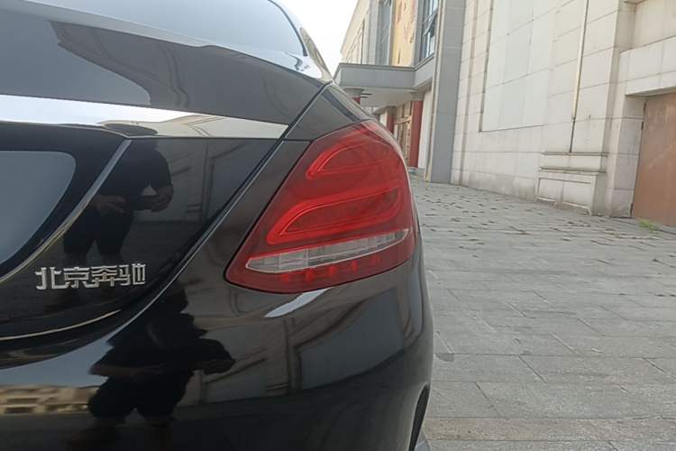 Used Mercedes-Benz C-Class 2017 Facelift C 200 L Sport Edition Right Rear Taillight