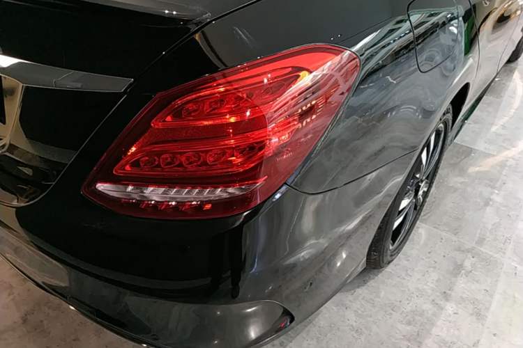 Used Mercedes-Benz C-Class 2017 Restyled C 200 Sport Edition Right Rear Taillight