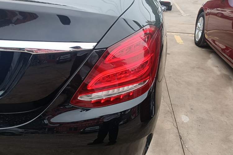 Used Mercedes-Benz C-Class 2017 C 200 L Sport Edition Right Rear Taillight