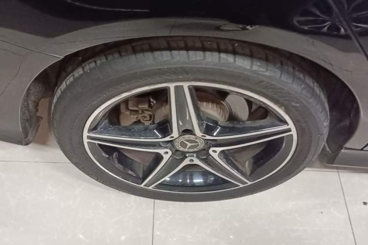 Used Mercedes-Benz C-Class 2017 Facelift C 200 L Sport Edition Right Rear Wheel Hub