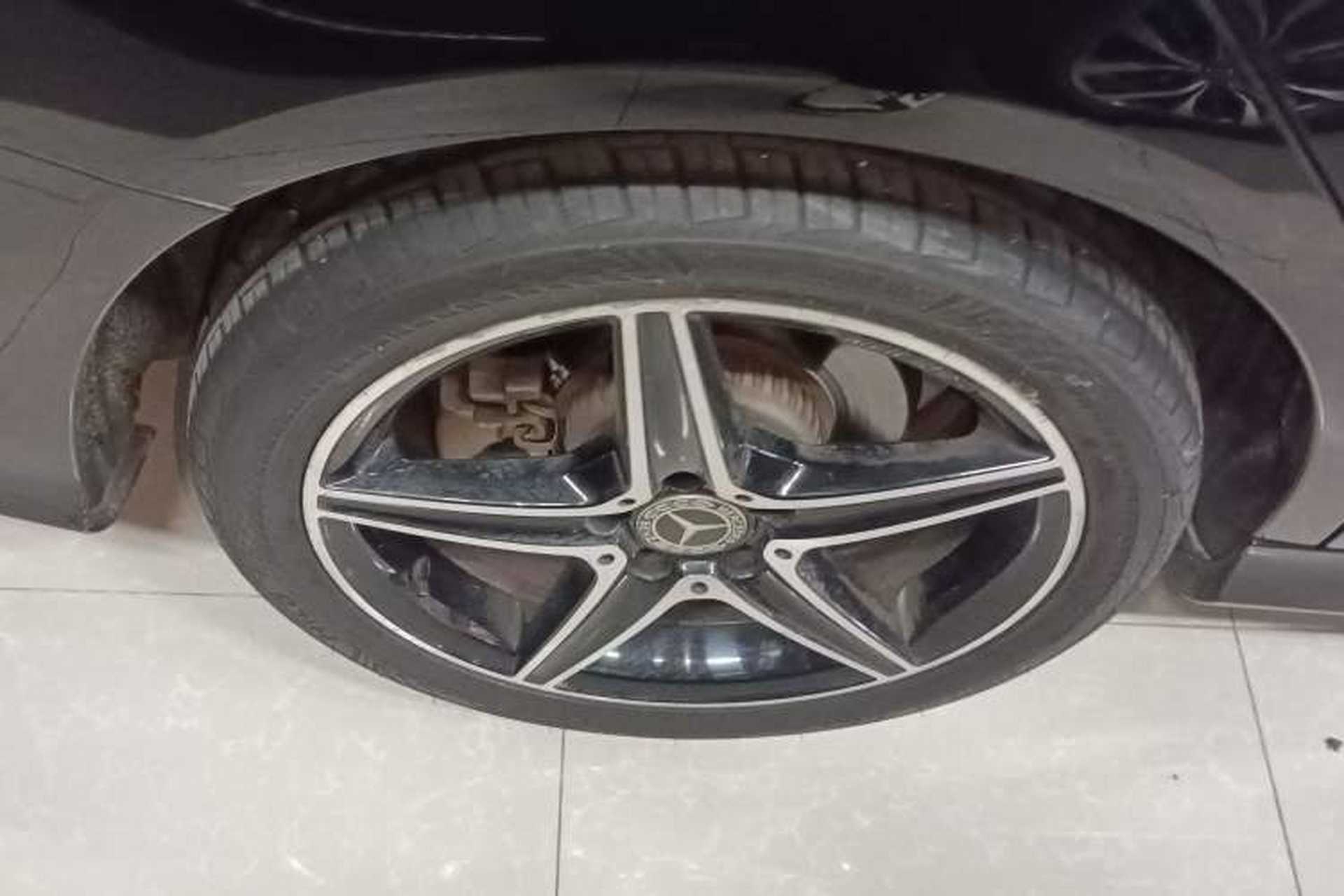 Used Mercedes-Benz C-Class 2017 Facelift C 200 L Sport Edition Right Rear Wheel Hub