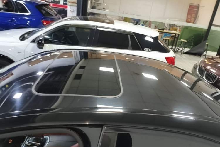 Used Mercedes-Benz C-Class 2017 Restyled C 200 Sport Edition Roof
