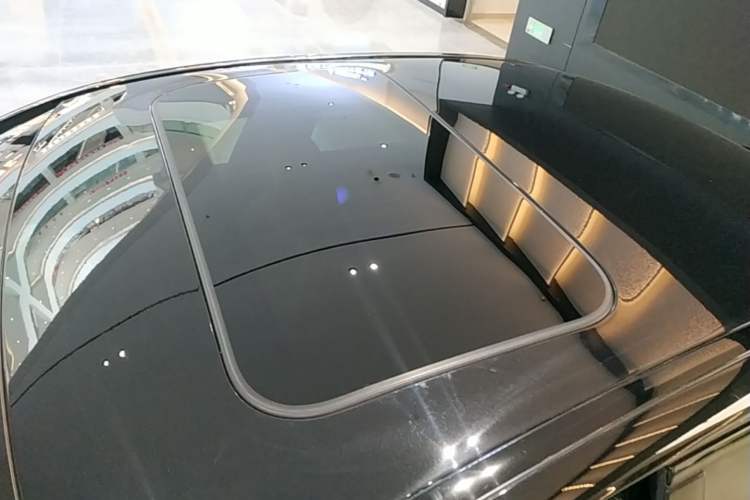 Used Mercedes-Benz C-Class 2017 Restyled C 200 Sport Edition Roof