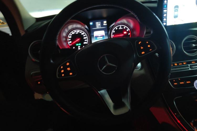 Used Mercedes-Benz C-Class 2017 Facelifted C 180 L Stylish Edition Steering Wheel