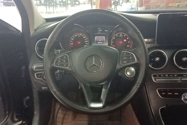 Used Mercedes-Benz C-Class 2017 Facelift C 200 L Sport Edition Steering Wheel