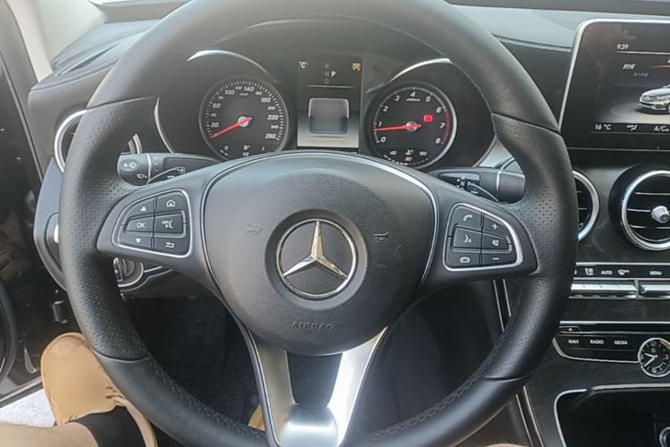 Used Mercedes-Benz C-Class 2017 Facelift C 200 L Sport Edition Steering Wheel