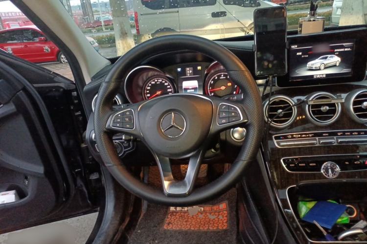 Used Mercedes-Benz C-Class 2017 Facelifted C 180 L Stylish Edition Steering Wheel