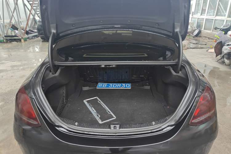 Used Mercedes-Benz C-Class 2017 C 180 L Sport Edition Trunk