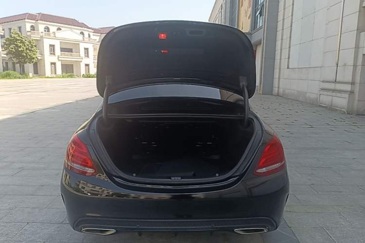 Used Mercedes-Benz C-Class 2017 Facelift C 200 L Sport Edition Trunk
