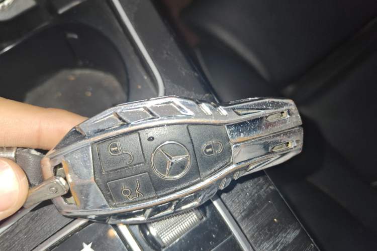 Used Mercedes-Benz C-Class 2017 C 180 L Sport Edition Vehicle Key