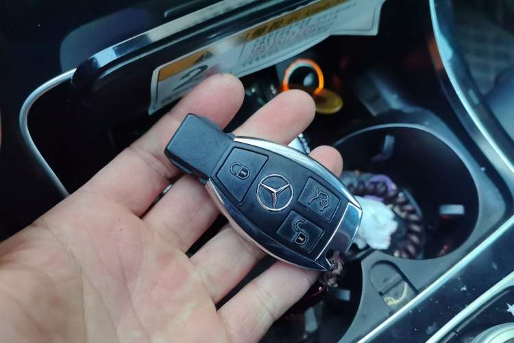 Used Mercedes-Benz C-Class 2017 Revised C 180 L Dynamic Sports Edition Vehicle Key
