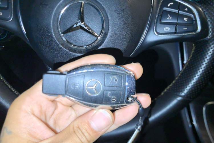 Used Mercedes-Benz C-Class 2017 C 180 L Sport Edition Vehicle Key