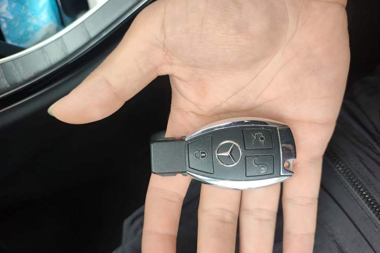 Used Mercedes-Benz C-Class 2017 C 180 L Sport Edition Vehicle Key