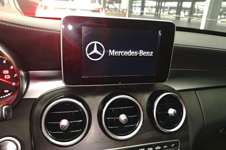 Used Mercedes-Benz C-Class 2017 Facelift C 200 L Sport Edition Audio And AC Panel