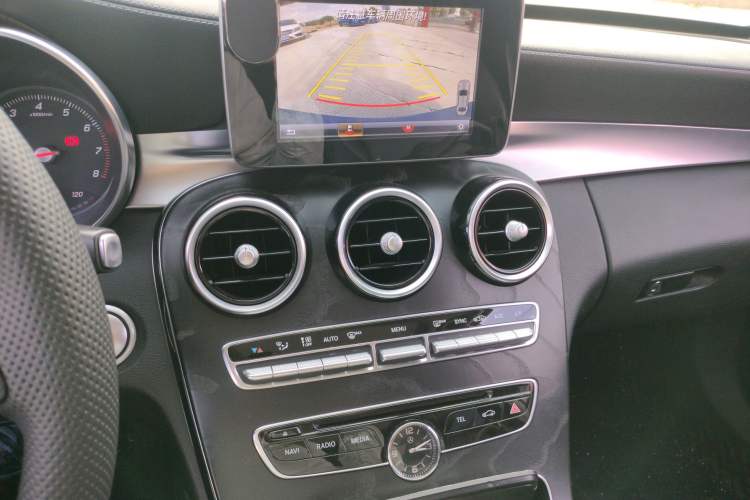 Used Mercedes-Benz C-Class 2017 Facelift C 200 L Sport Edition Audio And AC Panel