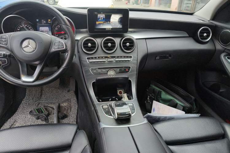 Used Mercedes-Benz C-Class 2017 C 180 L Sport Edition Audio And AC Panel