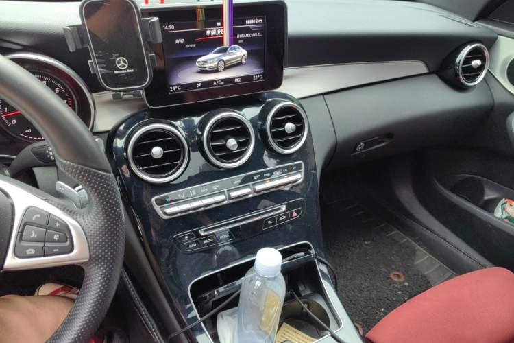 Used Mercedes-Benz C-Class 2017 Restyled C 200 Sport Edition Audio And AC Panel