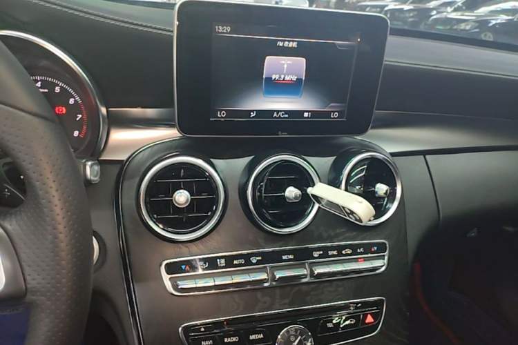 Used Mercedes-Benz C-Class 2017 Facelift C 200 L Sport Edition Audio And AC Panel