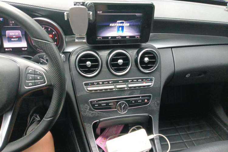 Used Mercedes-Benz C-Class 2017 Restyled C 180 L Fashion Edition Sport Version Audio And AC Panel