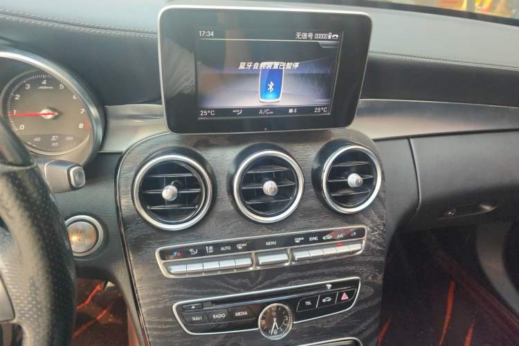 Used Mercedes-Benz C-Class 2017 Facelift C 200 L Sport Edition Audio And AC Panel