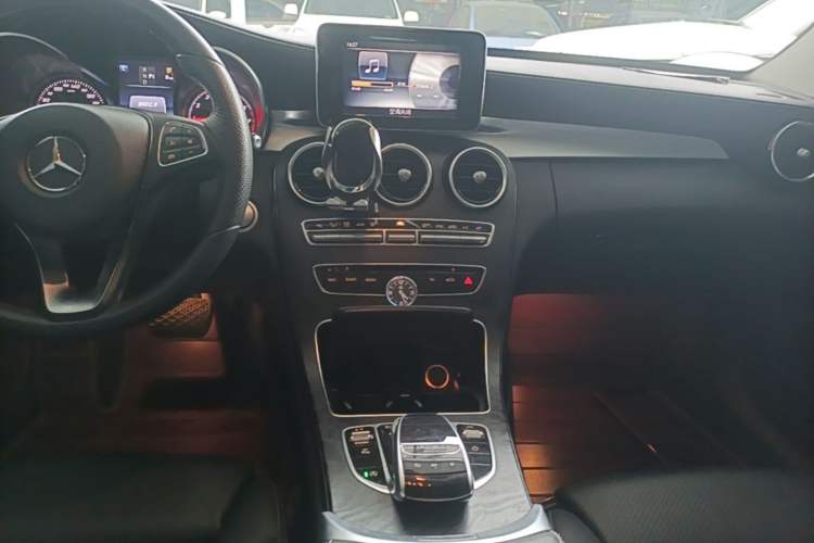 Used Mercedes-Benz C-Class 2017 C 200 L Sport Edition Audio And AC Panel