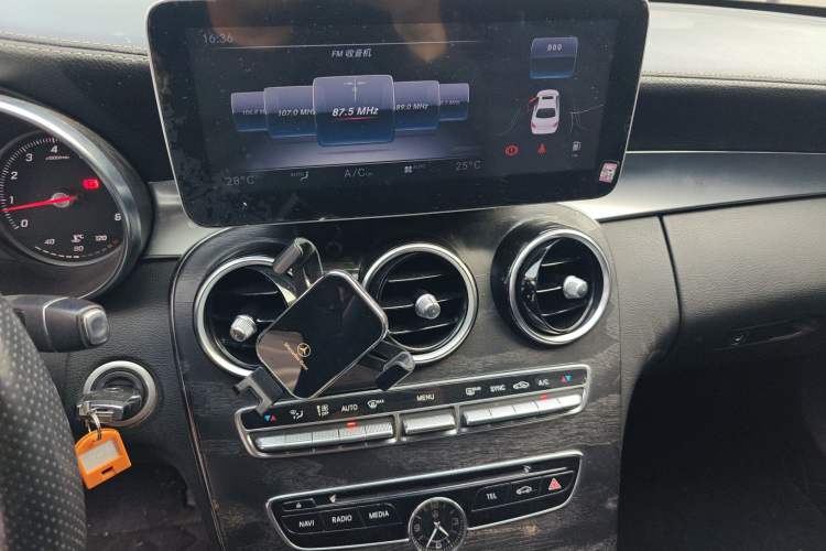 Used Mercedes-Benz C-Class 2017 Facelift C 200 L Sport Edition Audio And AC Panel