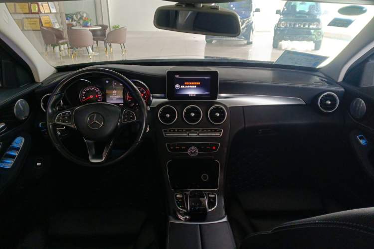 Used Mercedes-Benz C-Class 2017 Restyled C 180 L Fashion Edition Sport Version Center Console