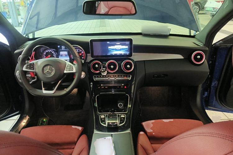 Used Mercedes-Benz C-Class 2017 Restyled C 200 Sport Edition Center Console