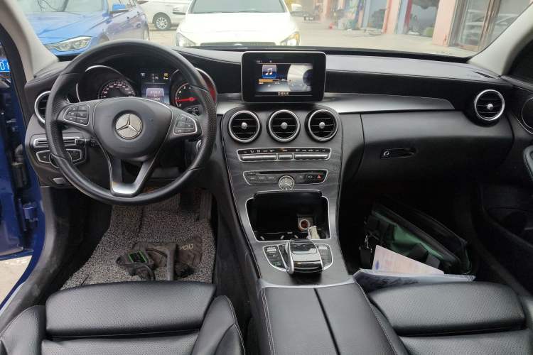 Used Mercedes-Benz C-Class 2017 C 180 L Sport Edition Center Console