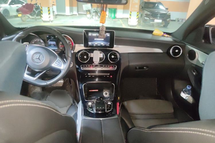 Used Mercedes-Benz C-Class 2017 C 200 Sport Edition Center Console