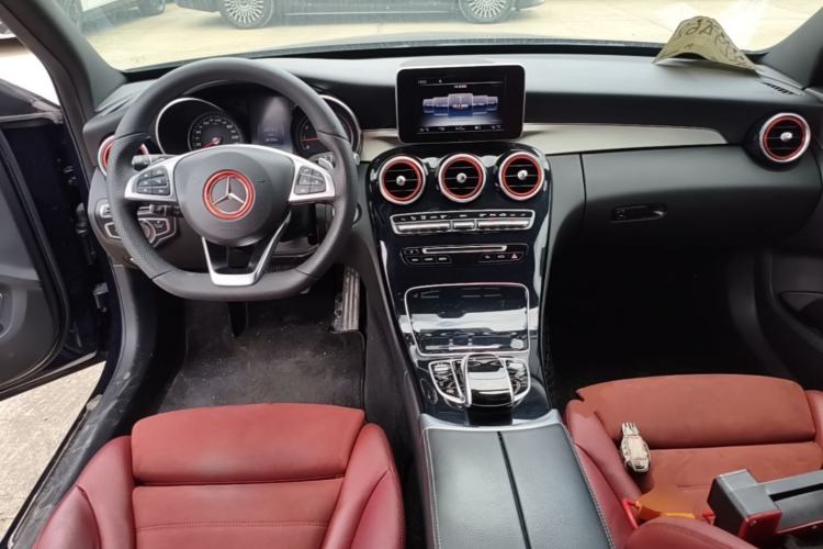 Used Mercedes-Benz C-Class 2017 Restyled C 200 Sport Edition Center Console
