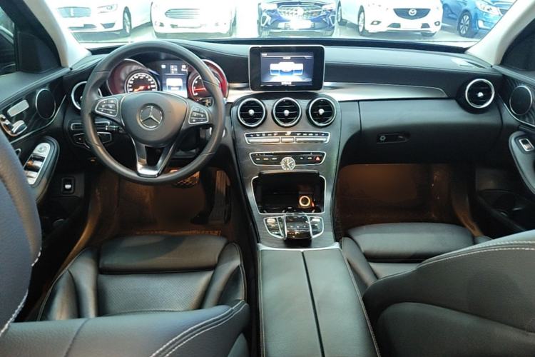 Used Mercedes-Benz C-Class 2017 C 200 L Sport Edition Center Console