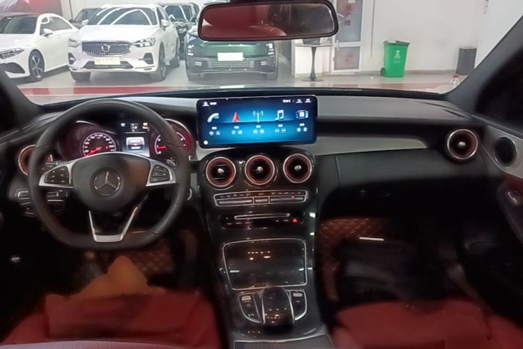 Used Mercedes-Benz C-Class 2017 Restyled C 200 Sport Edition Center Console