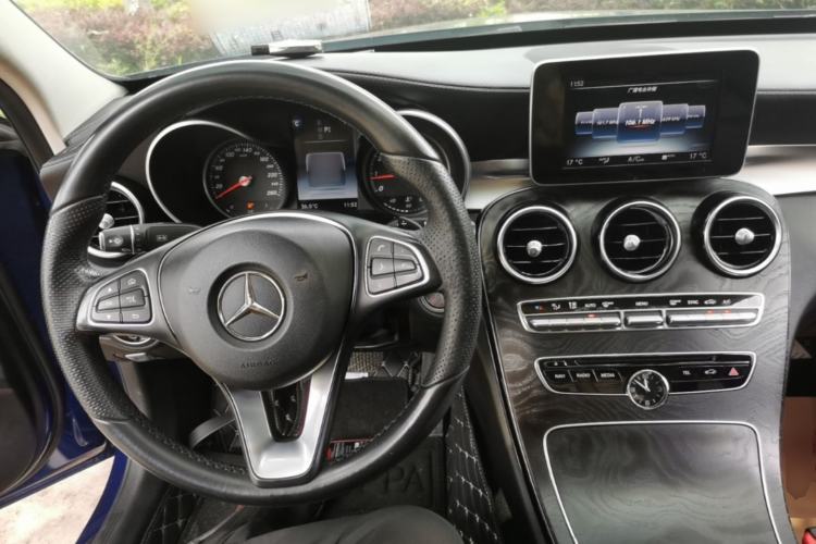 Used Mercedes-Benz C-Class 2017 C 200 L Sport Edition Center Console
