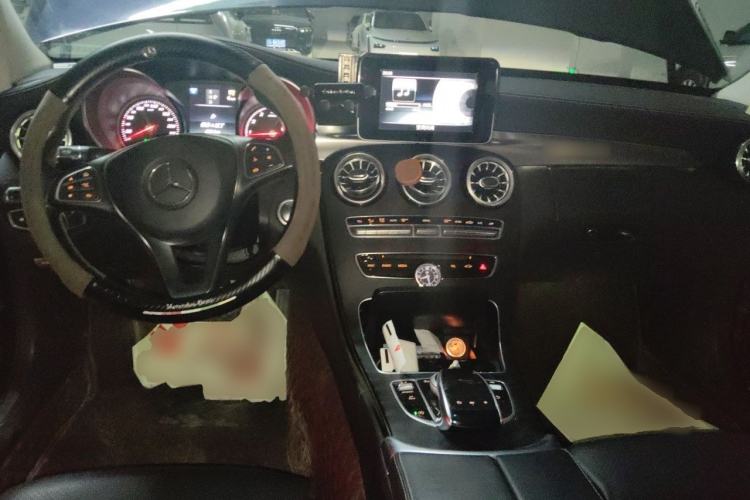 Used Mercedes-Benz C-Class 2017 Facelift C 200 L Sport Edition Center Console