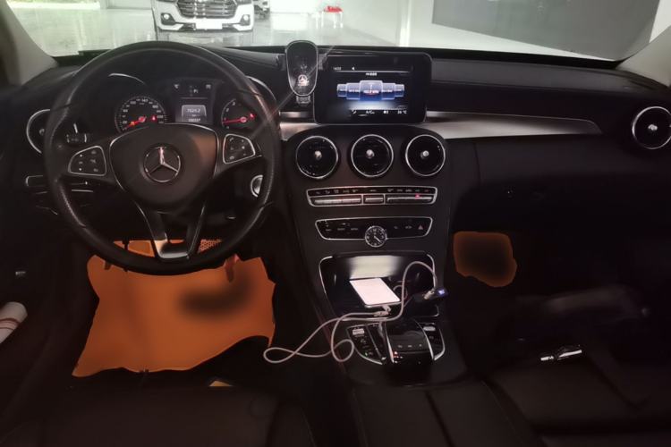 Used Mercedes-Benz C-Class 2017 C 180 L Sport Edition Center Console