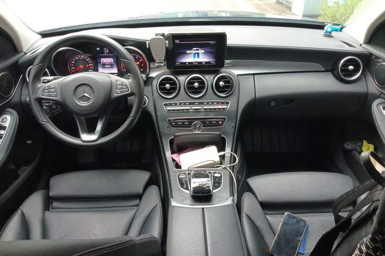 Used Mercedes-Benz C-Class 2017 Restyled C 180 L Fashion Edition Sport Version Center Console
