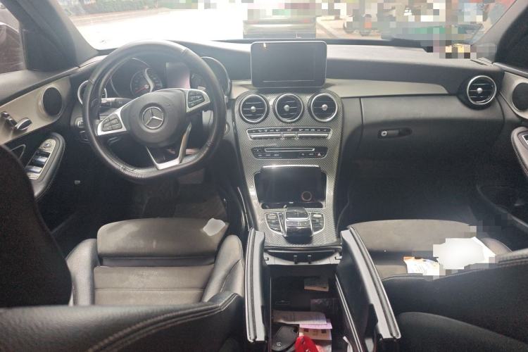 Used Mercedes-Benz C-Class 2017 Restyled C 200 Sport Edition Center Console