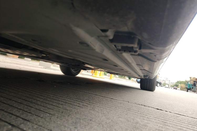 Used Mercedes-Benz C-Class 2017 C 200 Sport Edition Chassis Front Left