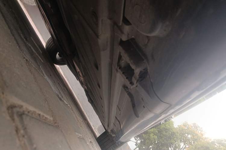 Used Mercedes-Benz C-Class 2017 Facelift C 200 Station Wagon Chassis Front Left